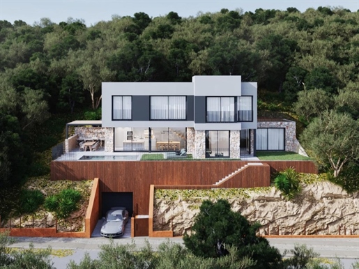 New construction with sea views in Sa Riera