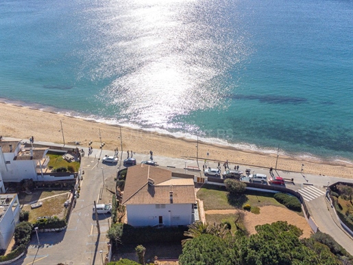 Villa touching the sea on the beachfront