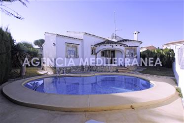 Villa individuelle avec piscine à Els Poblets