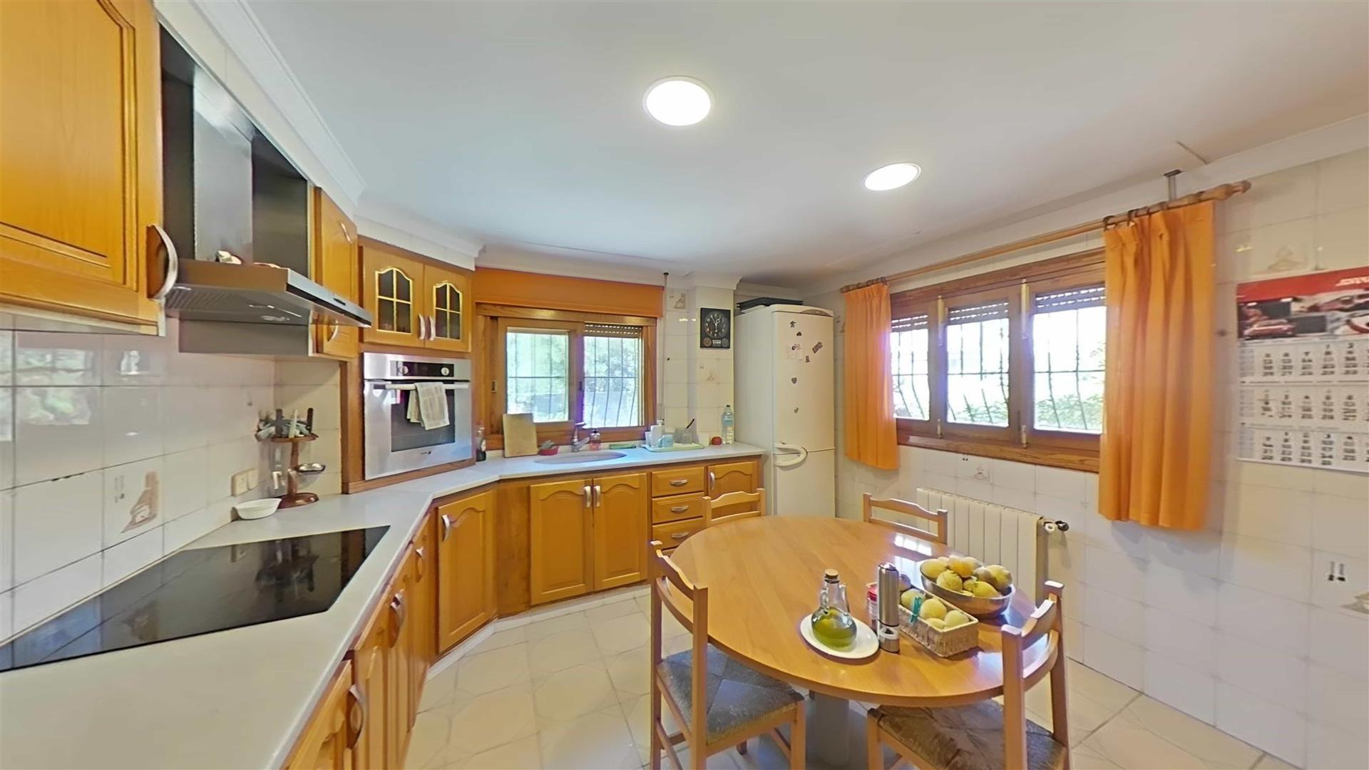 Rustic style Villa withe a large plot