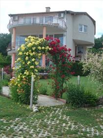 Роскошный дом/вилла в Варне-Болгария