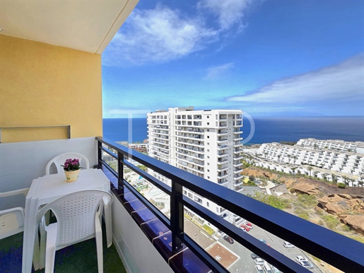 Bonito apartamento con impresionantes vistas al mar en Playa Paraíso