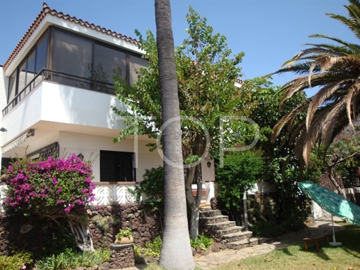 Prachtige gezinsvilla te koop in Barranco Hondo, Candelaria, Tenerife