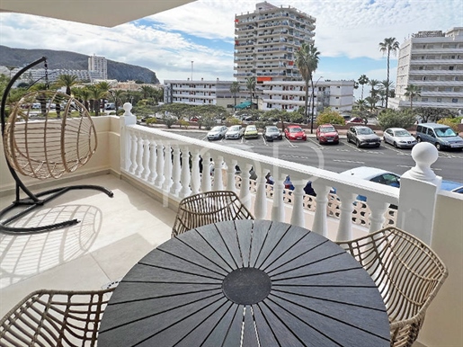 Appartement entièrement rénové près de la mer en vente dans le centre de Los Cristianos