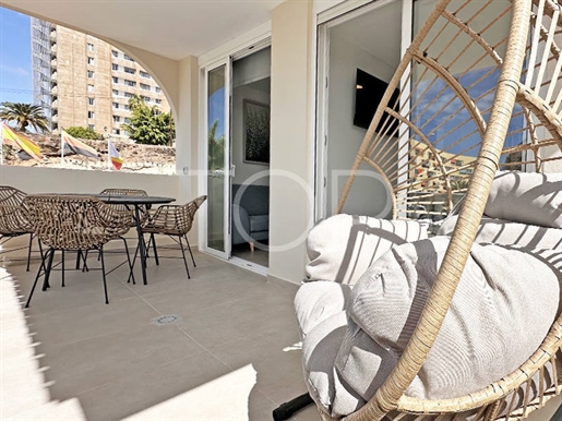 Appartement entièrement rénové près de la mer en vente dans le centre de Los Cristianos
