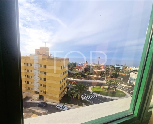 Просторен четиристаен апартамент в Пуерто де ла Крус
