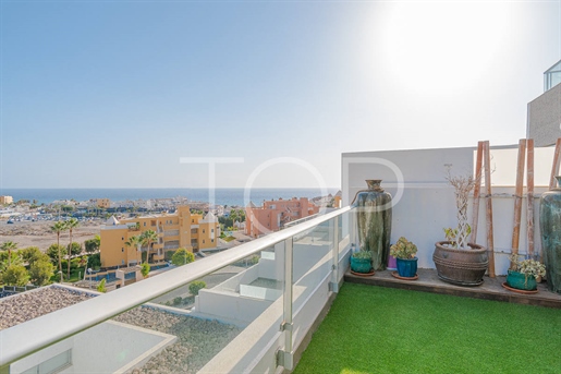 Exklusives Duplex-Penthouse in 'Caleta Palms' La Caleta zum Verkauf