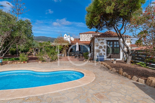 Gezellig Canarisch huis met uitzicht op zee en tuin in Granadilla de Abona