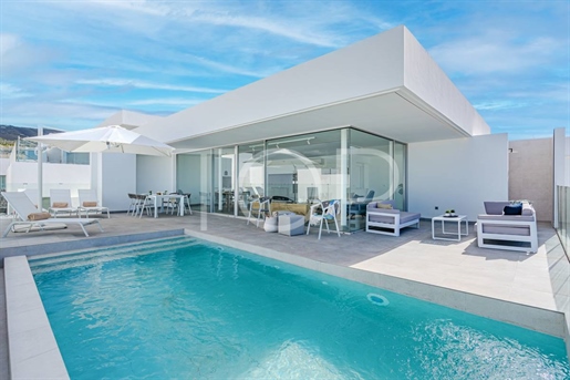 Nuova villa di lusso con vista sul mare in vendita a Rokabella - Costa AdejeSplendida villa di lusso