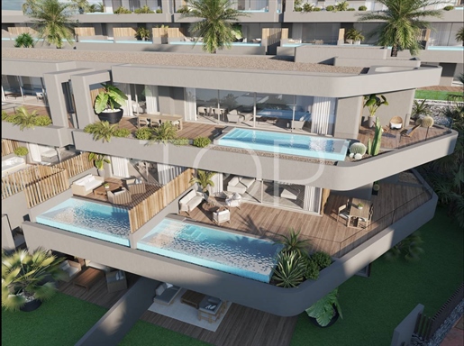 Fantastisches Penthouse am Meer und mit privatem Pool in einem exklusiven Neubaugebiet im Süden von