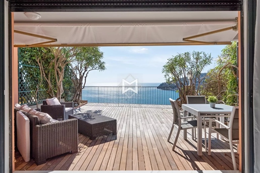 Duplex villa flat with panoramic sea views