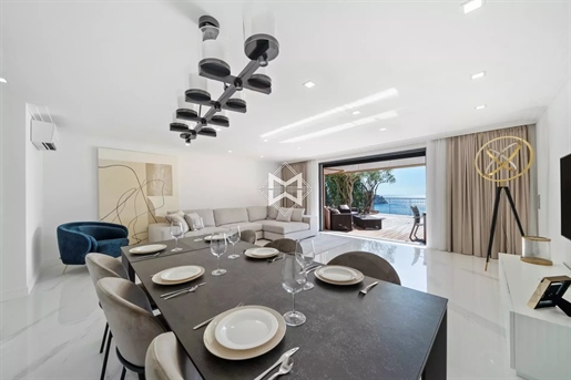 Duplex villa flat with panoramic sea views