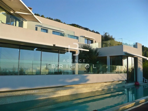 Villa in La Turbie - In de buurt van Monaco - Zeezicht - Koop en verkoop met Bristol Agency