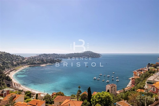 Top floor Apartment in Villefranche-sur-Mer - Panoramic Sea View - Luxury Residence