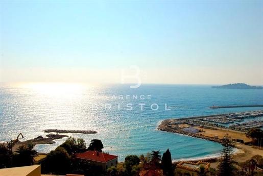 Apartment in Beaulieu-sur-Mer - Top Floor - Agence bristol - Selling & Buying