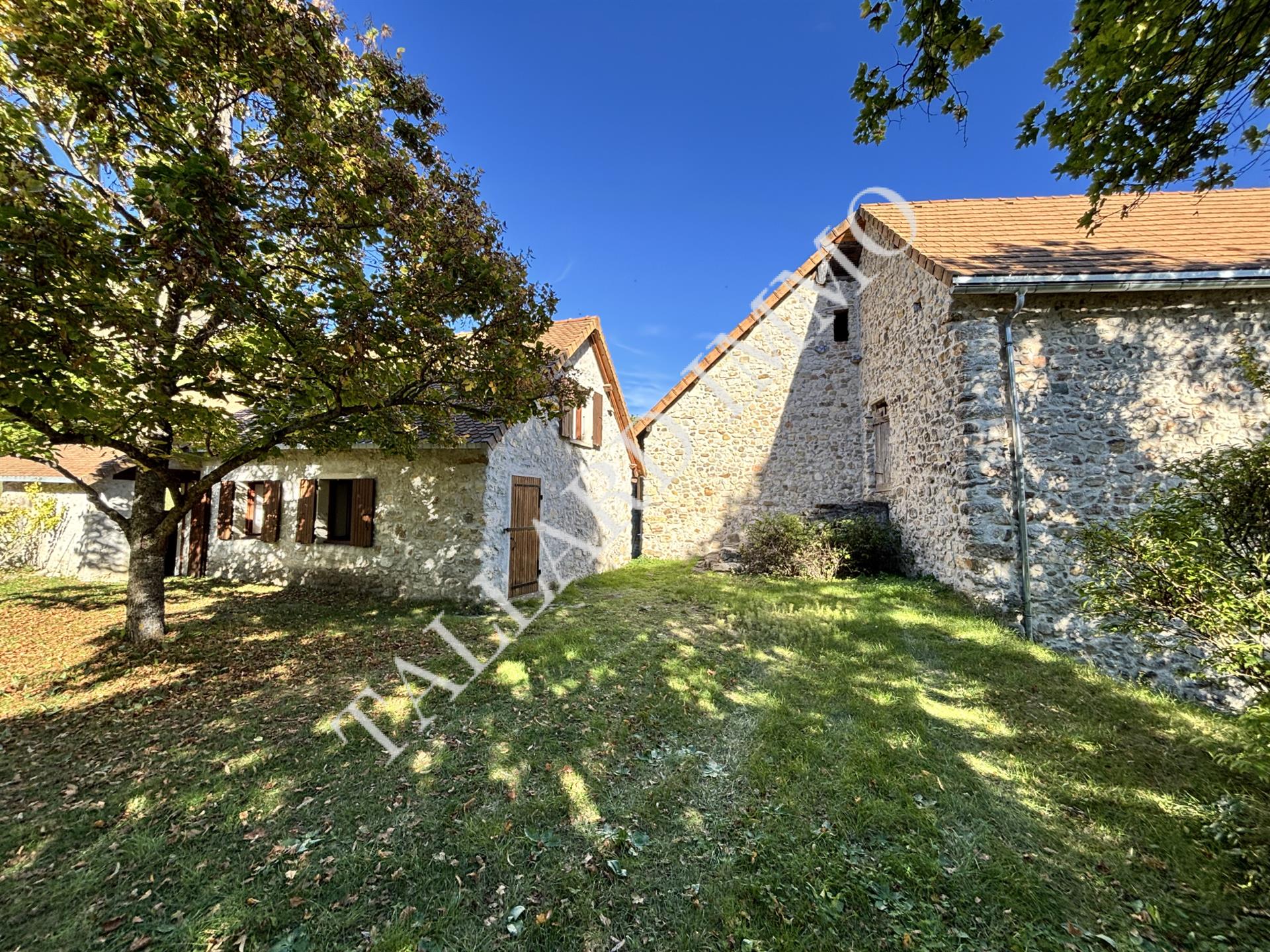Maison à vendre, 400m², La Roche-des-Arnauds