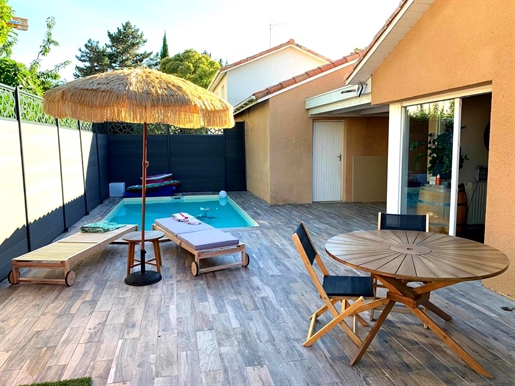 Sale house 4 bedrooms, swimming pool and garage - Agen