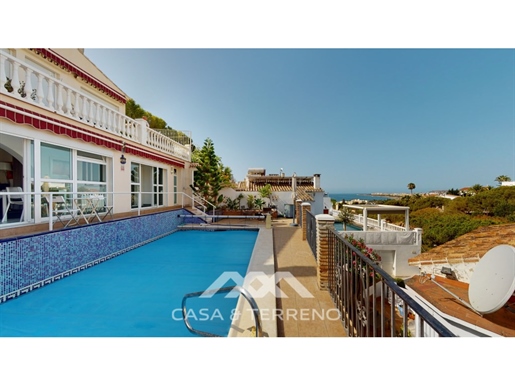 Zu verkaufen: Villa mit zwei Wohnungen, Caleta de Vélez, Andalusien
