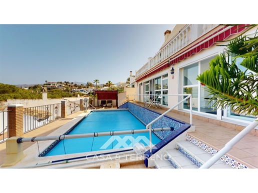 Te koop: Villa met twee appartementen, Caleta de Vélez, Andalucia