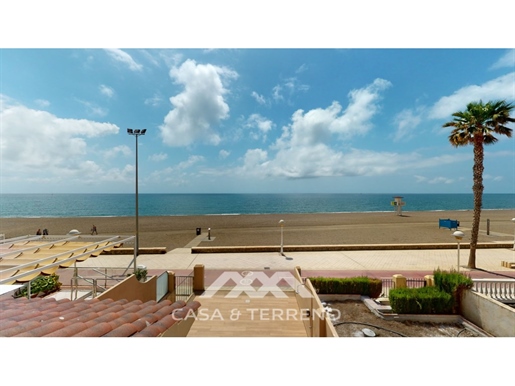 À vendre : Maison mitoyenne en première ligne de plage, Torre del Mar