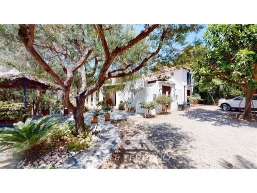 For sale, Villa in Cajiz, Andalusia