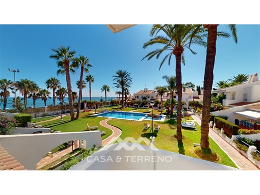 For sale: Terraced house in first beach line, Caleta de Vélez, Andalucia