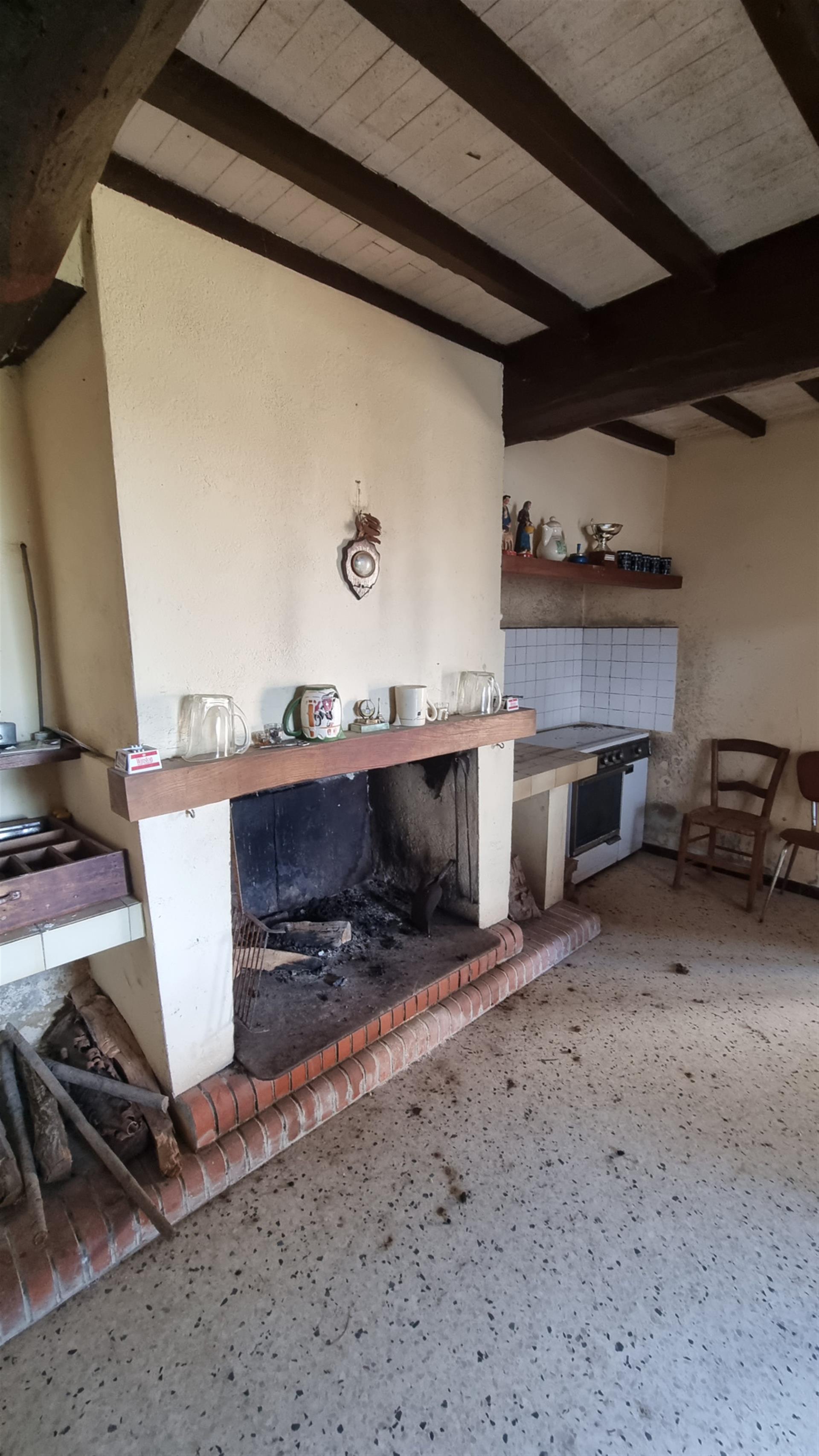 T3 Farm of 162 m2 with outbuildings and land