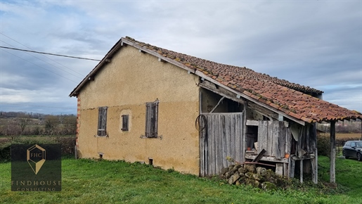 Maison à rénover avec grange 3 300 m2 terrain campagne