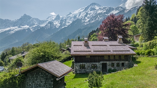 Stunning 6 bedroom farmhouse, close to ski slopes, panoramic views in prime area in Les Houches (A)