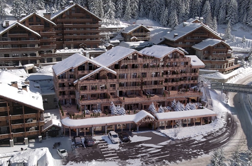 Ski in and out sur plan appartement de luxe de 3 chambres à vendre à Méribel avec une vue imprenable