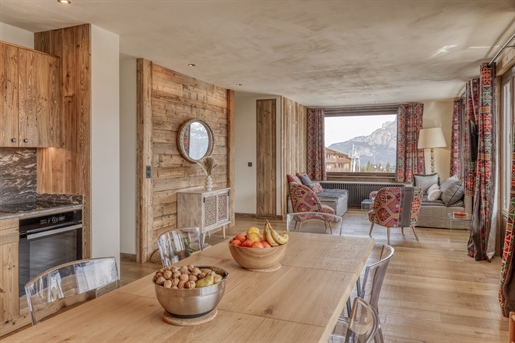 4 bedroom ski in and out fully renovated apartment for sale on the piste in Les Bettaix 1400m (A)