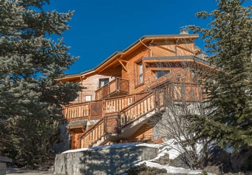 Chalet de 6 chambres orienté ouest à vendre aux Deux Alpes, à 130m des pistes (A) (Ap)