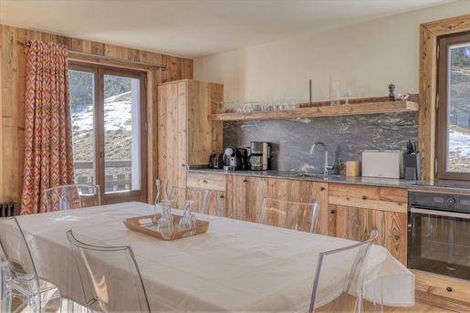 3 bedroom ski in and out fully renovated apartment for sale on the piste in Les Bettaix 1400m (A)