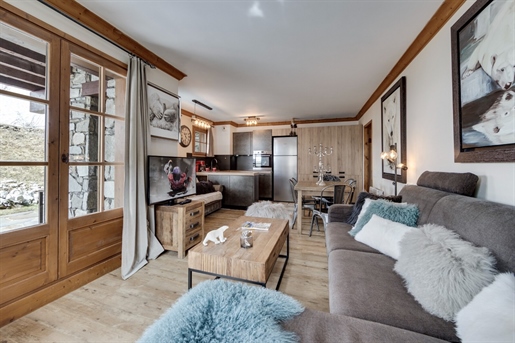 Ski in and out 2 bedroom south facing apartment for sale in Les Arcs at foot of the slopes (A)
