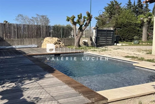 Charming house with swimming pool in the heart of the Alpilles
