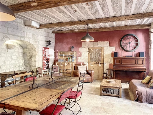 Beautiful village house in the heart of the historic center