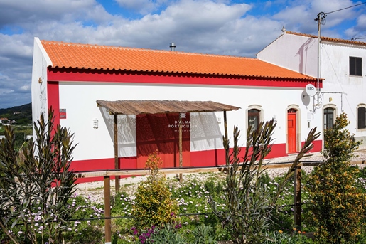 Chalet de 2 dormitorios en Messines|Con Jardín | Piscina | Terraza| Estacionamiento| Vista de campo