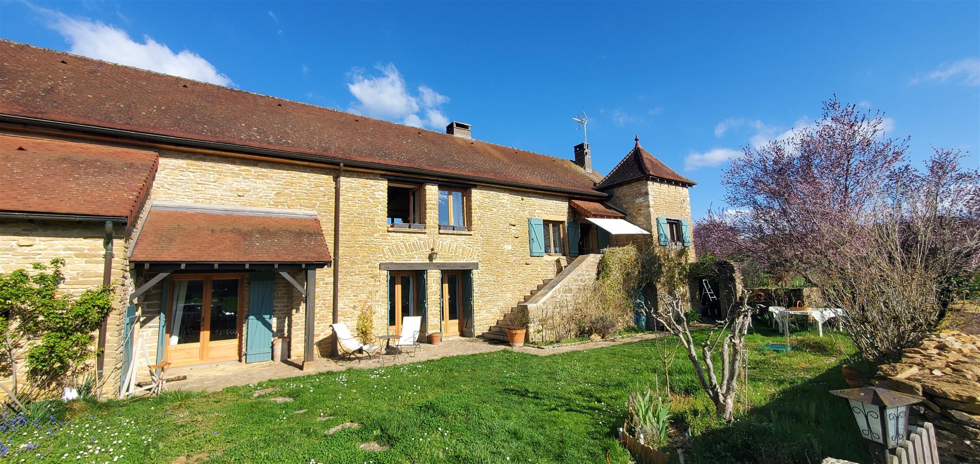Well restored house on the edge of a pretty village