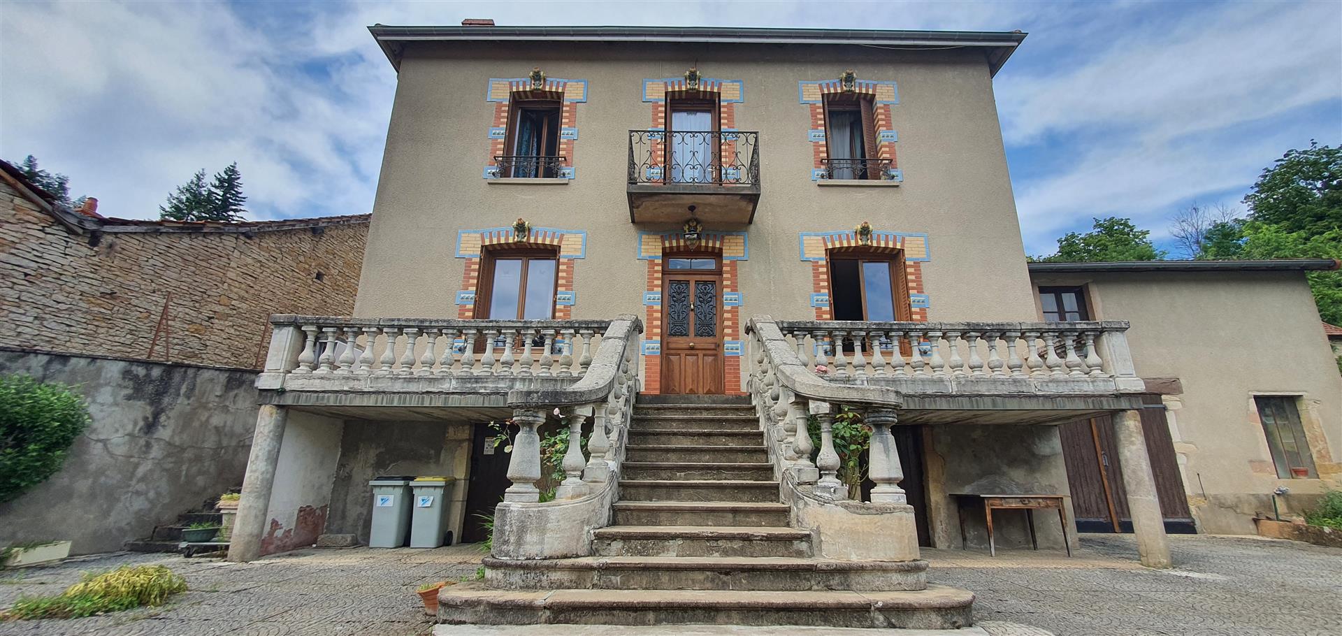 Esprit vintage pour cette maison des années 20 à 12 minutes de Cluny