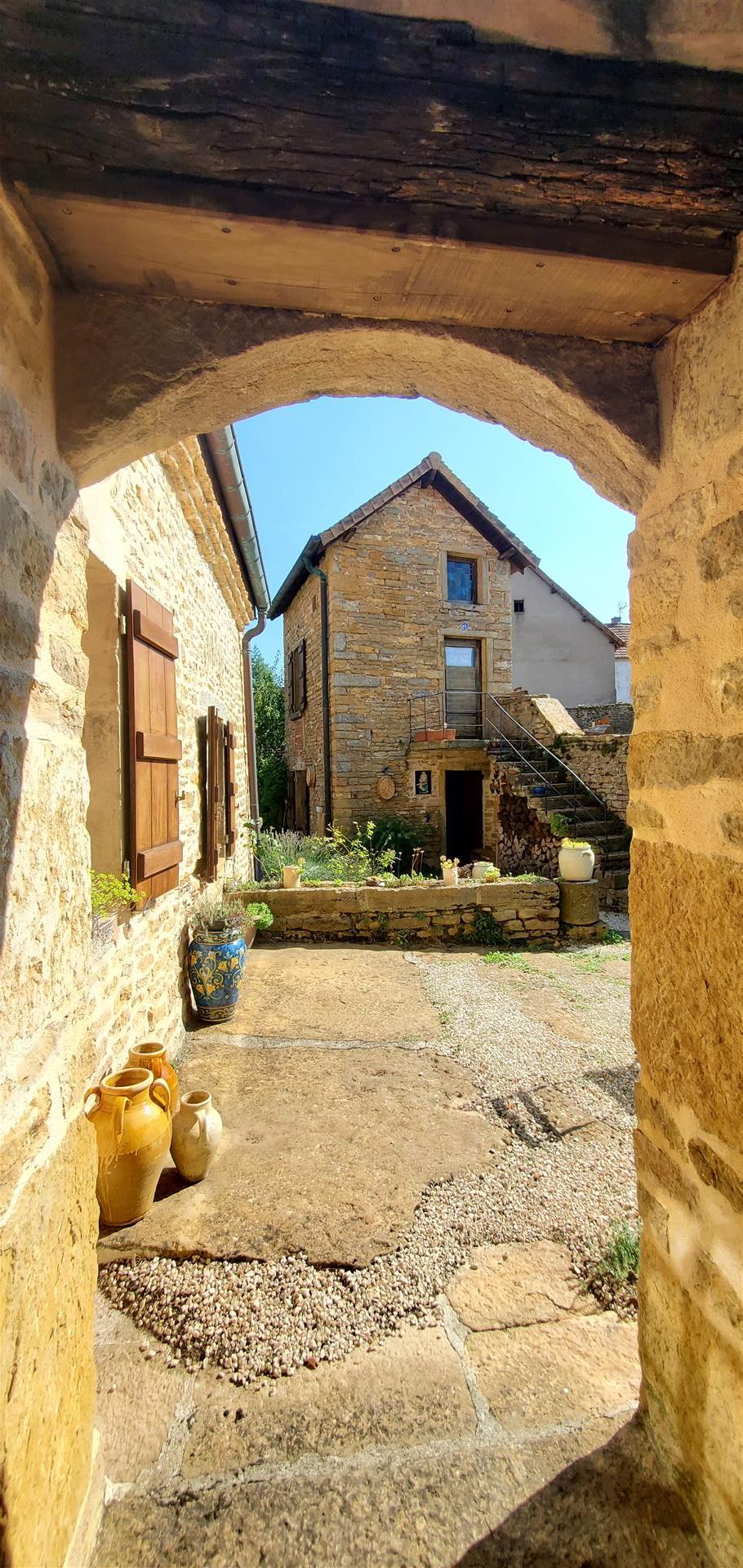 Beautifully renovated house in a lovely village close to Cluny