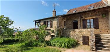 Recently renovated house on the edge of  a hamlet, good views