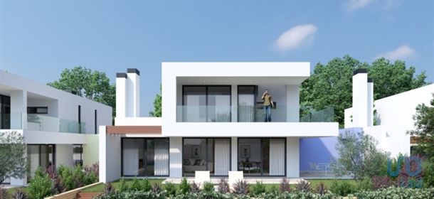 Casa / Villa T4 em Lisboa de 363,00 m²