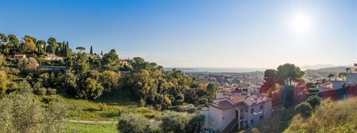 For sale - near Cannes - 5 rooms new top floor sea view terraces and garages