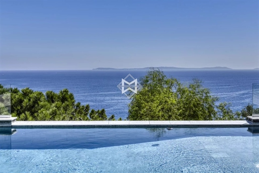 Property with panoramic sea view at Rayol-Canadel-Sur-Mer