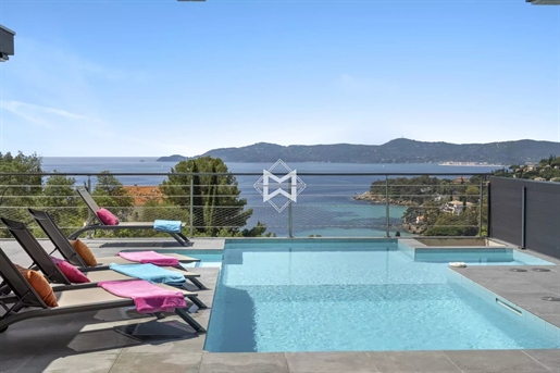 Luxury apartment villa with sea view in the heart of Aiguebelle - Lavandou