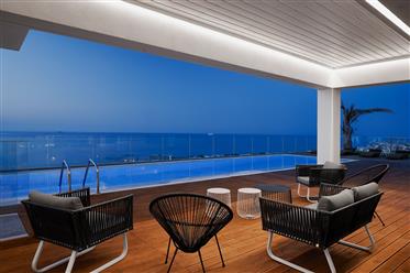 Heraklion. For sale luxurious villa of 350 m2 on a plot of 4.000 m2 with a unique unobstructed view 