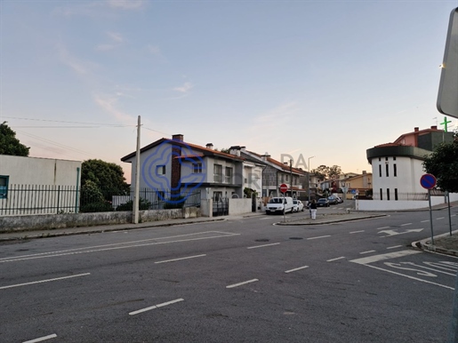 Terrain pour la construction d’une maison à 3 façades