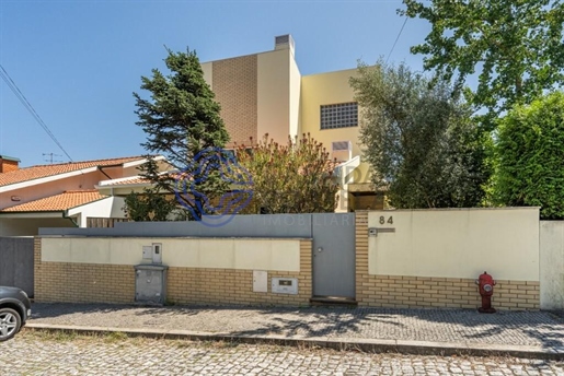 Maison d’architecte de 5 chambres avec jardin et piscine - Maia