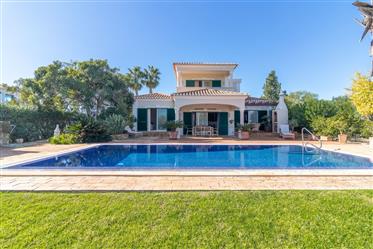 3 SZ Villa mit Blick auf den Golfplatz in Lagoa, Algarve