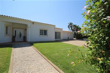 Maison T3 + 1 de rez-de-chaussée à Almancil, Algarve
